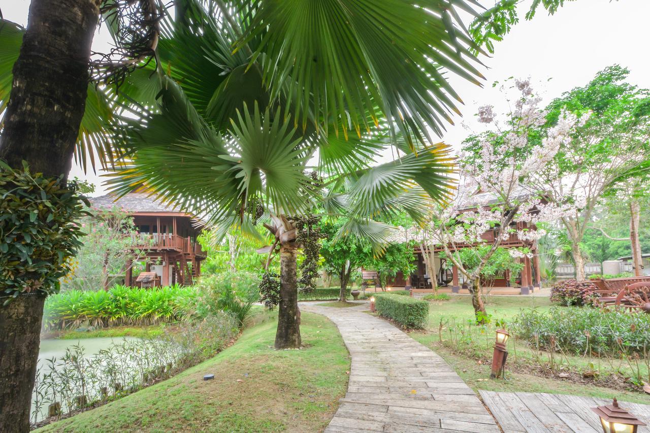 Maerim Country Home Resort Chiang Mai Exterior photo